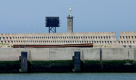 B | Zeebrugge (Mole West)