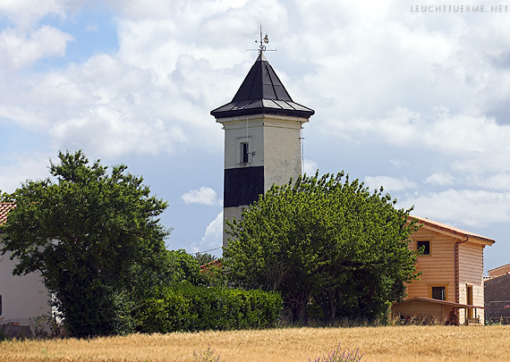 F | Port des Barques (Feu Post�rieur)
