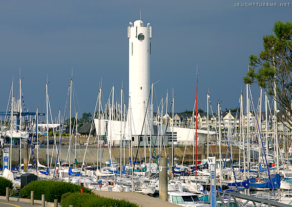 F | Port Crouesty (feu post�rieur) 
