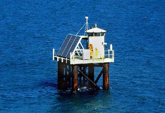 NZ | Wellington Harbour (Main Entrance Front light)
