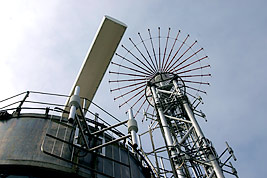 Antennenaufbauten für die Radarüberwachung. Rechte: M. Werning / leuchttuerme.net